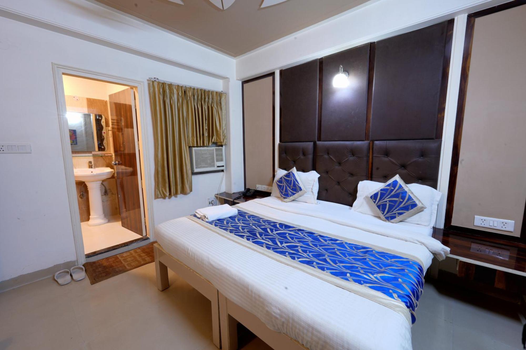 Hotel Oppera Mahipalpur - Delhi Airport 3*