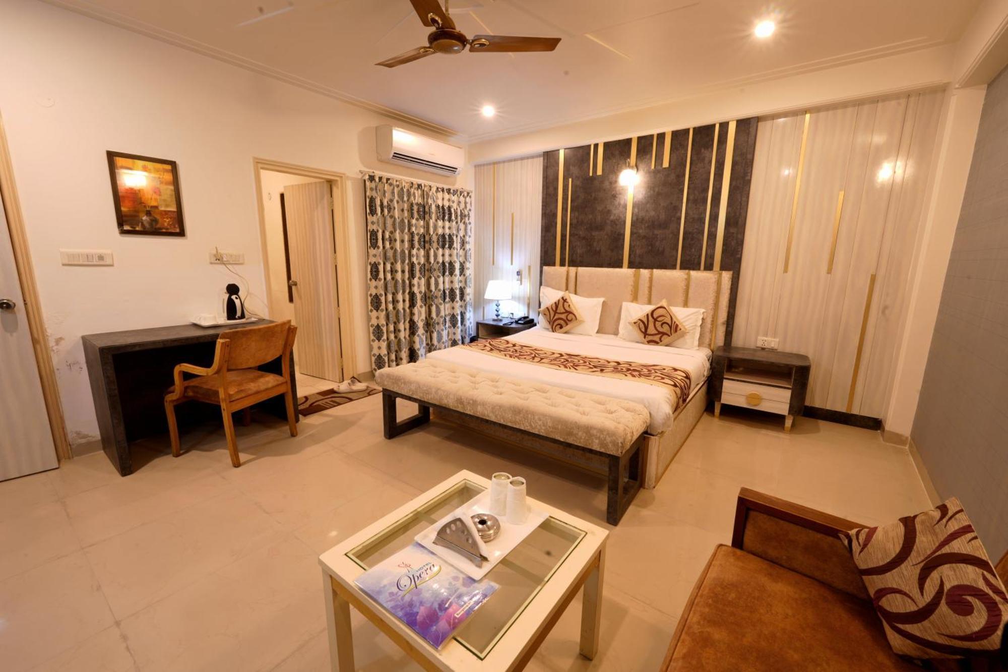 Hotel Oppera Delhi Airport New Delhi